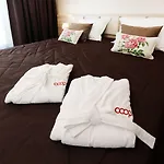 Coop, Hotel