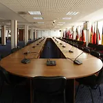 Coop, Hotel