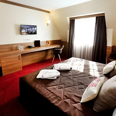 Coop, Hotell 4*