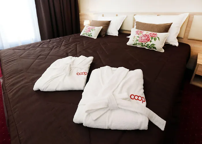 Coop, Hotel